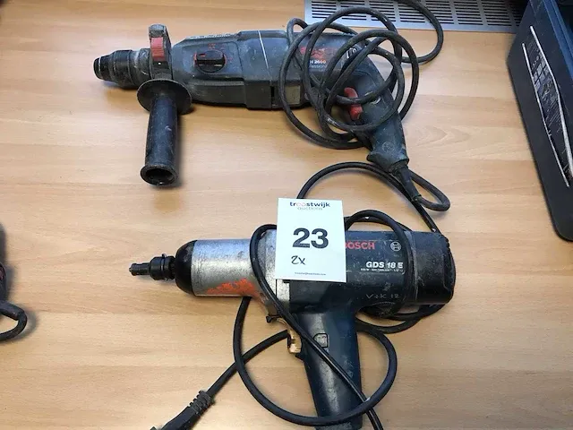Bosch gbh2600 combi hamer en slagmoersleutel - afbeelding 1 van  7