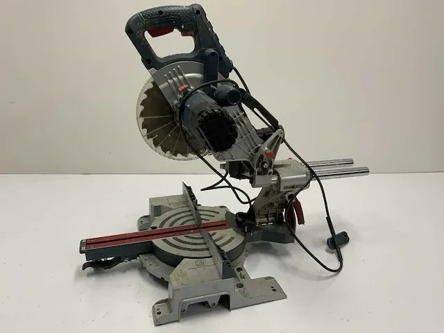 Bosch gcm 800 sj afkortzaag - afbeelding 3 van  6