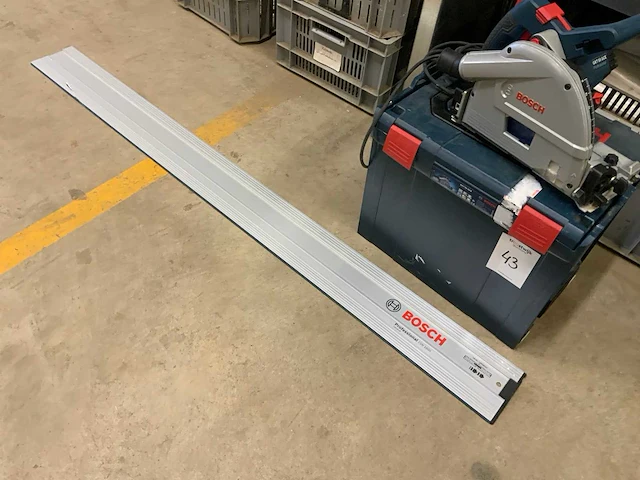 Bosch gkt 55 gce professional invalzaag - afbeelding 2 van  6