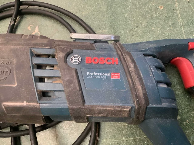 Bosch gsa 1300 pce reciprozaag - afbeelding 2 van  4