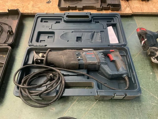Bosch gsa 1300 pce reciprozaag - afbeelding 1 van  4