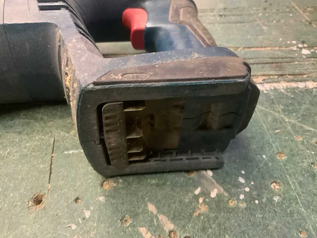 Bosch gsa 18v-li reciprozaag - afbeelding 5 van  6