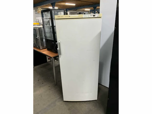 Bosch gsl8104 vrieskast - afbeelding 2 van  8