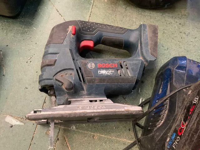 Bosch gst 18v decoupeerzaag - afbeelding 2 van  3