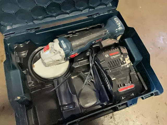 Bosch gws 18v-10 haakse slijpmachine - afbeelding 2 van  3
