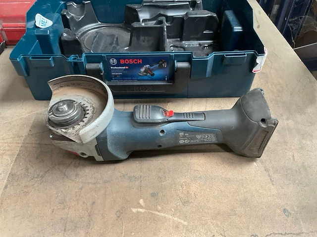 Bosch gws haakse slijpmachine - afbeelding 3 van  6