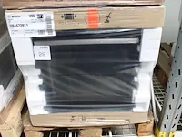 Bosch hba573bs1 oven. inhoud 71 liter. breedte 59,4 cm. hoogte 59,5 cm. verwarmingswijze hete lucht. - afbeelding 2 van  3