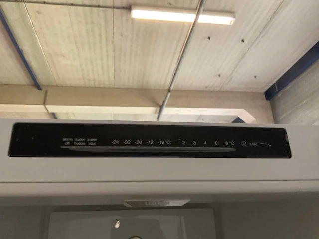 Bosch kgn392laf/01 vrijstaande koelvriescombinatie - afbeelding 8 van  9
