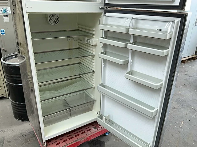 Bosch ksv4313 koelvriescombinatie - afbeelding 7 van  8