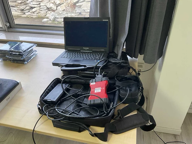 Bosch mts 6516 vci diagnose met computer - afbeelding 1 van  7