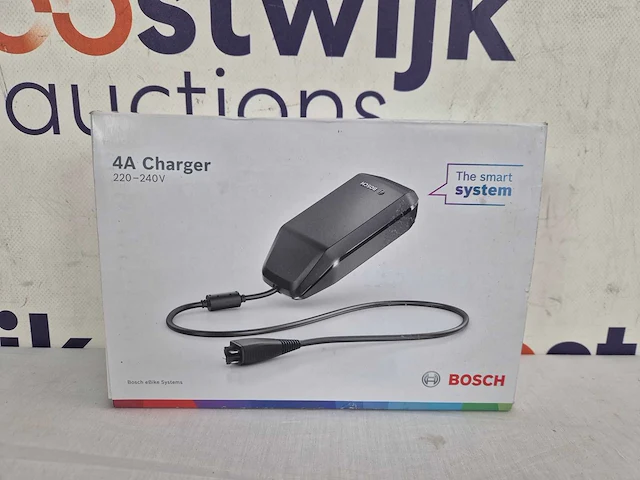 Bosch oplader 4a voor bosch smart system - bpc3400 - exclusief netsnoer - afbeelding 2 van  2