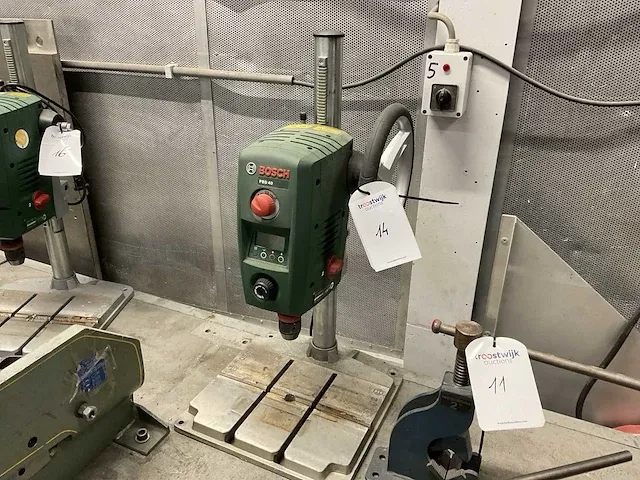 Bosch pbd 40 tafelboormachine - afbeelding 1 van  5