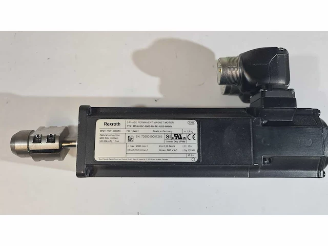 Bosch rexroth - msk030c-0900-nn-m1-ug0-nnnn - servo motor - afbeelding 1 van  2