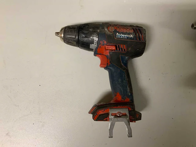 Bosch schroefmachine / slagmoersleutel - afbeelding 3 van  7