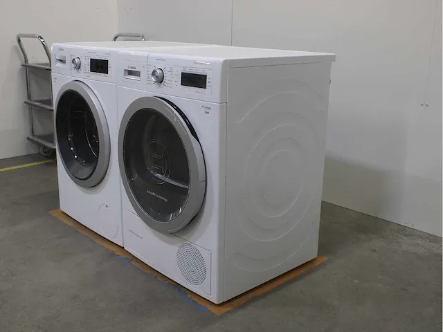 Bosch serie|8 i-dos wasmachine & bosch homeprofessional selfcleaning condenser droger - afbeelding 7 van  8