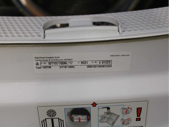 Bosch serie|8 i-dos wasmachine & bosch homeprofessional selfcleaning condenser wasdroger - afbeelding 8 van  8