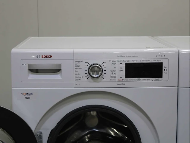 Bosch serie|8 i-dos wasmachine & bosch serie|8 selfcleaning condenser wasdroger - afbeelding 3 van  8