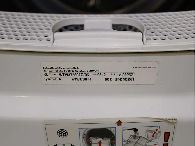 Bosch serie|8 i-dos wasmachine & bosch serie|8 selfcleaning condenser wasdroger - afbeelding 8 van  8