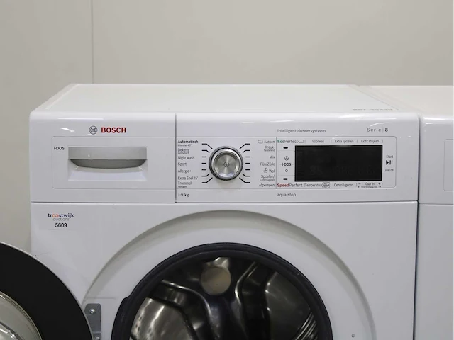 Bosch serie|8 i-dos wasmachine & bosch serie|8 selfcleaning condenser wasdroger - afbeelding 3 van  8