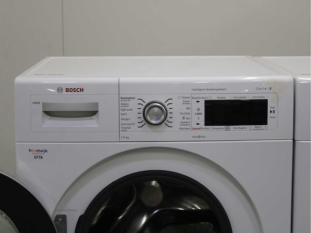 Bosch serie|8 i-dos wasmachine & bosch serie|8 selfcleaning condenser wasdroger - afbeelding 3 van  8