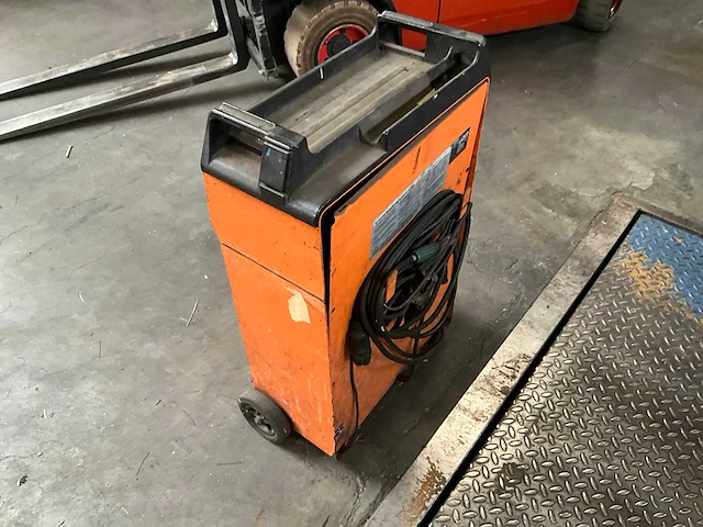 Bosch sl2490 acculader 6/12/24 volt - afbeelding 4 van  7