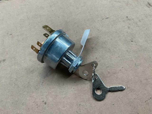 Bosch startschakelaar (8x) - afbeelding 1 van  4