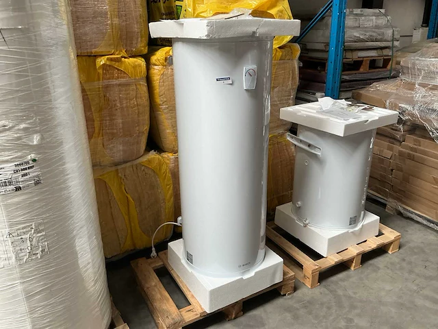 Bosch tronic 6000 t elektrische boiler 150l - afbeelding 1 van  4