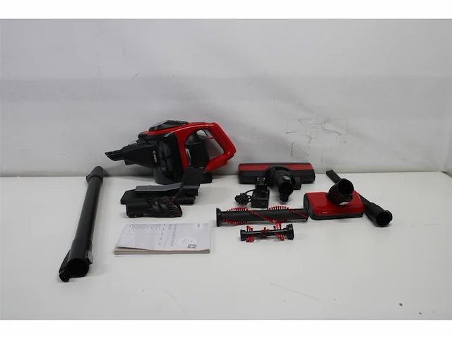 Bosch unlimited 8 proanimal draadloze steelstofzuiger bbs8214pet hoge zuigkracht tornado rood - afbeelding 4 van  4