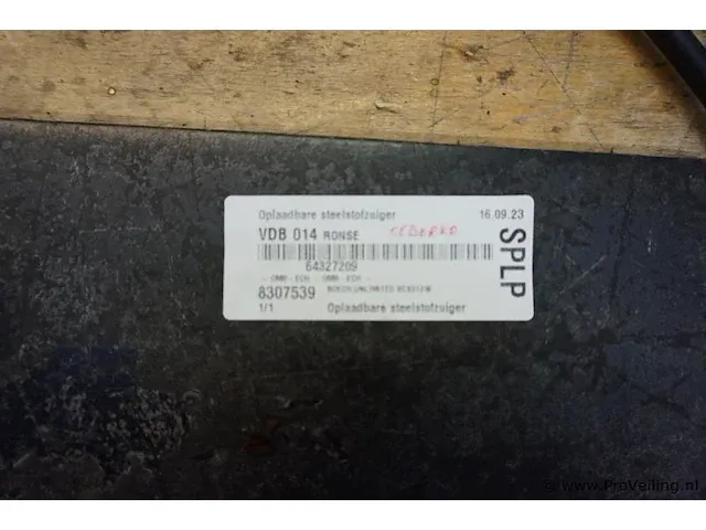 Bosch unlimited bcs612w oplaadbare steelstofzuiger - afbeelding 4 van  4