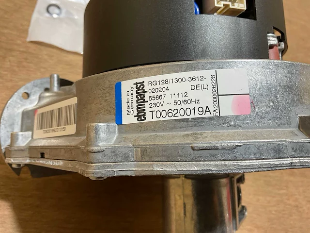 Bosch ventilator 45/60kw - afbeelding 6 van  8