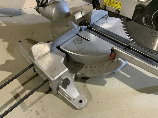 Bosch wwd-kgs1900 afkortzaag - afbeelding 3 van  5