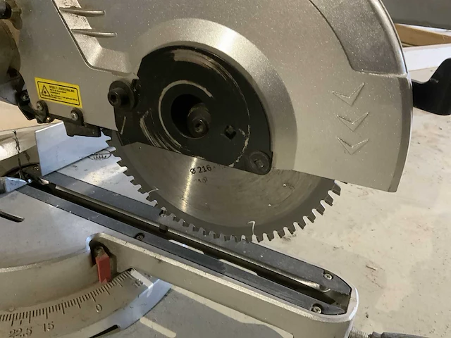 Bosch wwd-kgs1900 afkortzaag - afbeelding 4 van  5