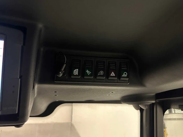 Boschug s2 zelfrijdende veegmachine t-78-fkj - afbeelding 10 van  21