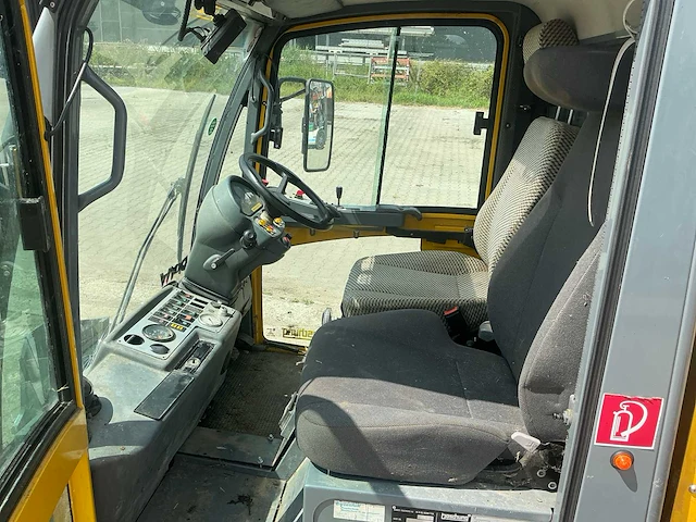 Boschung p4-t pony multicar / transportvoertuig - afbeelding 4 van  27