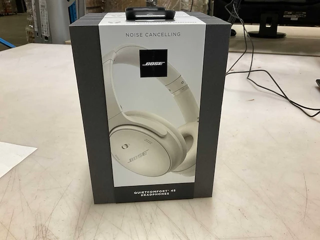 Bose quietcomfort 45 draadloze koptelefoon - afbeelding 1 van  2