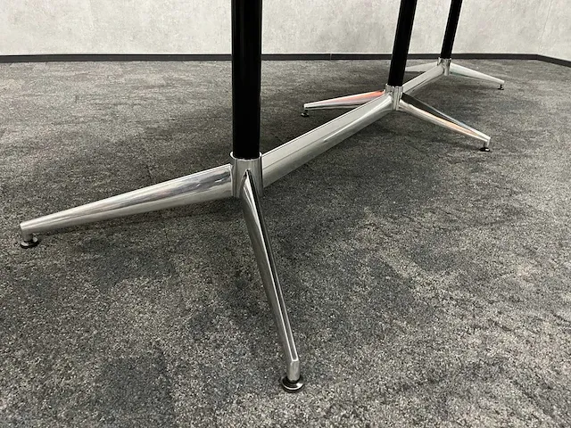 Boss design delphi - 8 persoons conferentieset - afbeelding 21 van  23