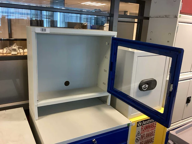Bott computerkast (2x) - afbeelding 5 van  5