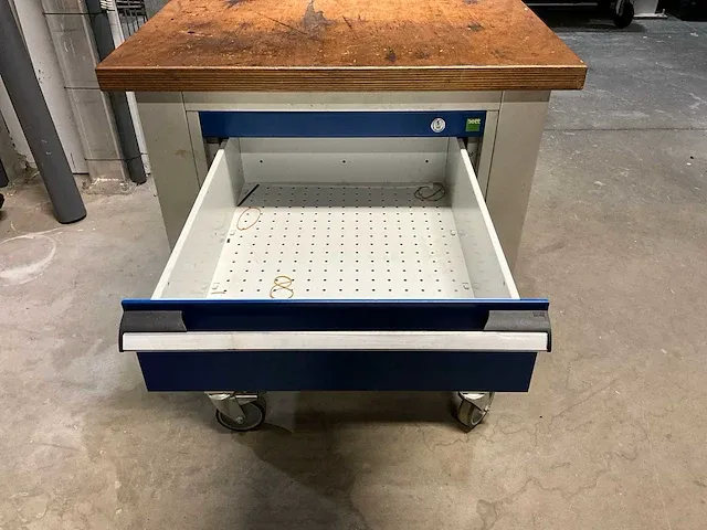 Bott mobiele montagetafel - afbeelding 4 van  6
