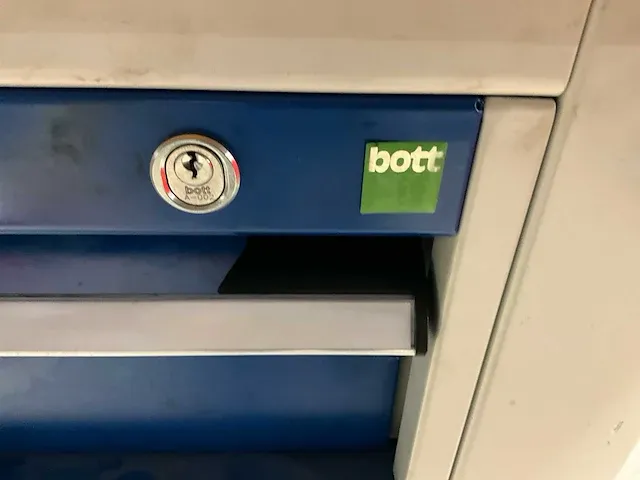 Bott mobiele montagetafel - afbeelding 5 van  6