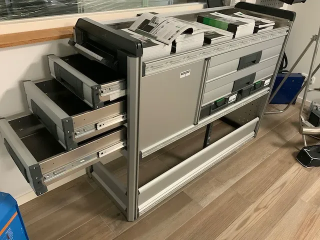 Bott vario3 bedrijfswageninrichtingsysteem - afbeelding 8 van  13