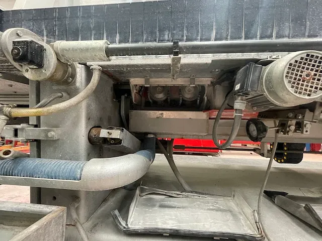 Bottero 907 p facet glasslijpmachine - afbeelding 8 van  13