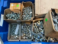 Bouten en moeren - afbeelding 2 van  4