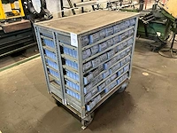 Bouten, moeren & ringen in rolkar - afbeelding 1 van  10