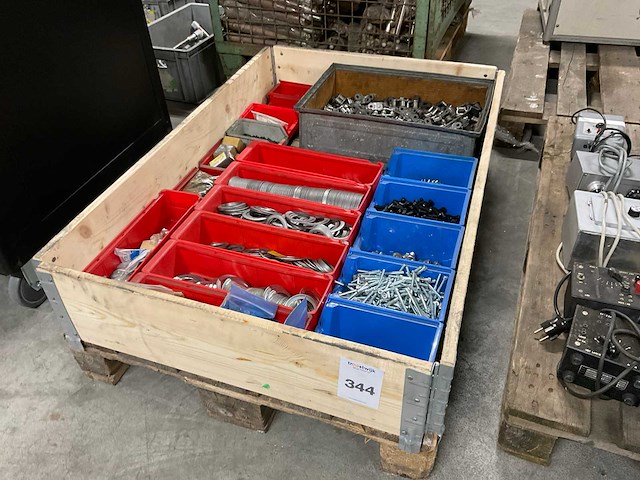 Bouten, moeren & ringen - afbeelding 1 van  10