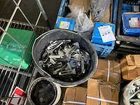 Bouten, moeren - afbeelding 4 van  8