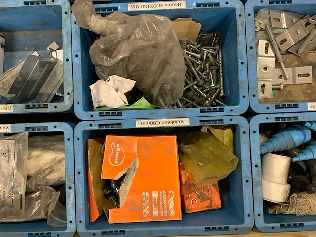 Bouw- en bevestigingsmateriaal - afbeelding 3 van  7