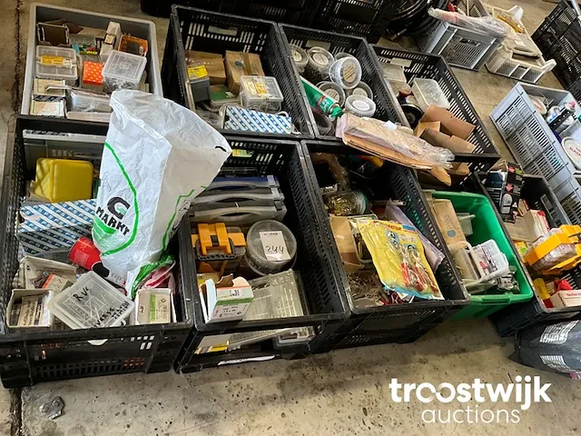 Bouw- en bevestigingsmateriaal - afbeelding 2 van  3