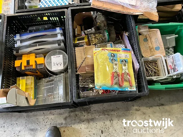 Bouw- en bevestigingsmateriaal - afbeelding 3 van  3