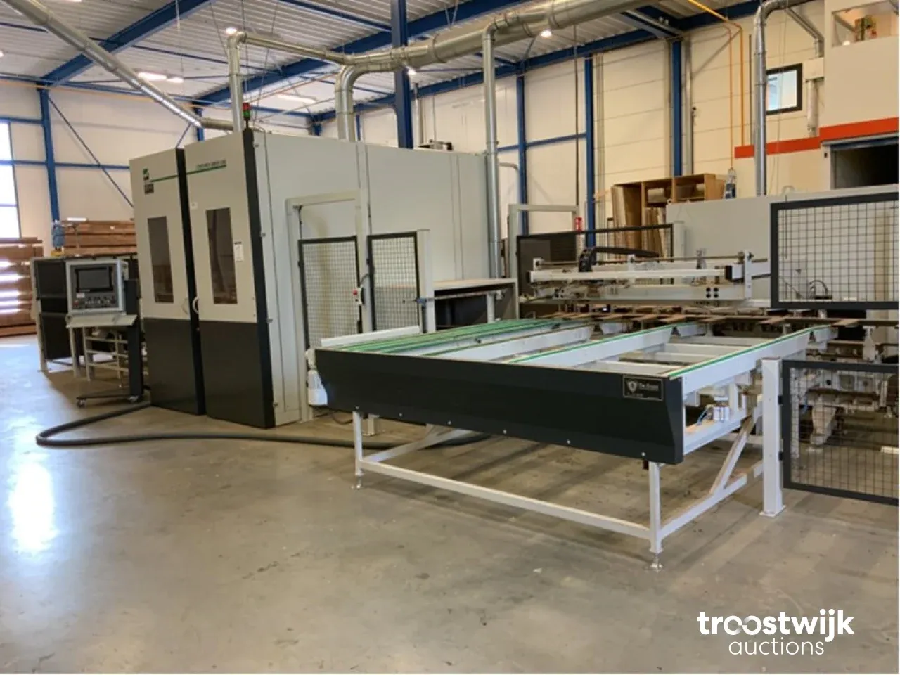 Bouw- en houtbewerkingsmachines en materialen