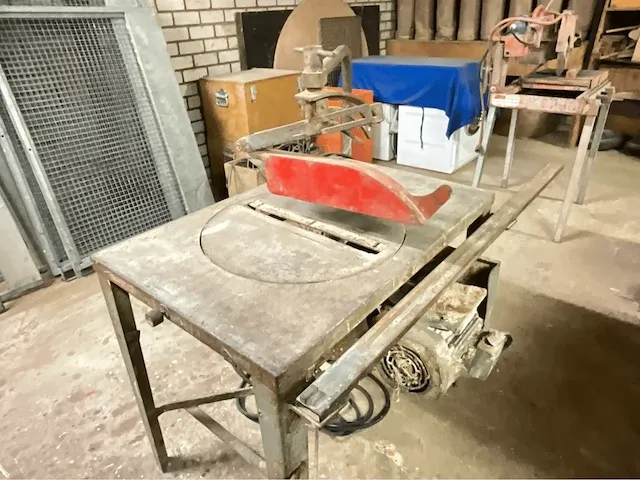 Bouw zaagtafel - afbeelding 7 van  11